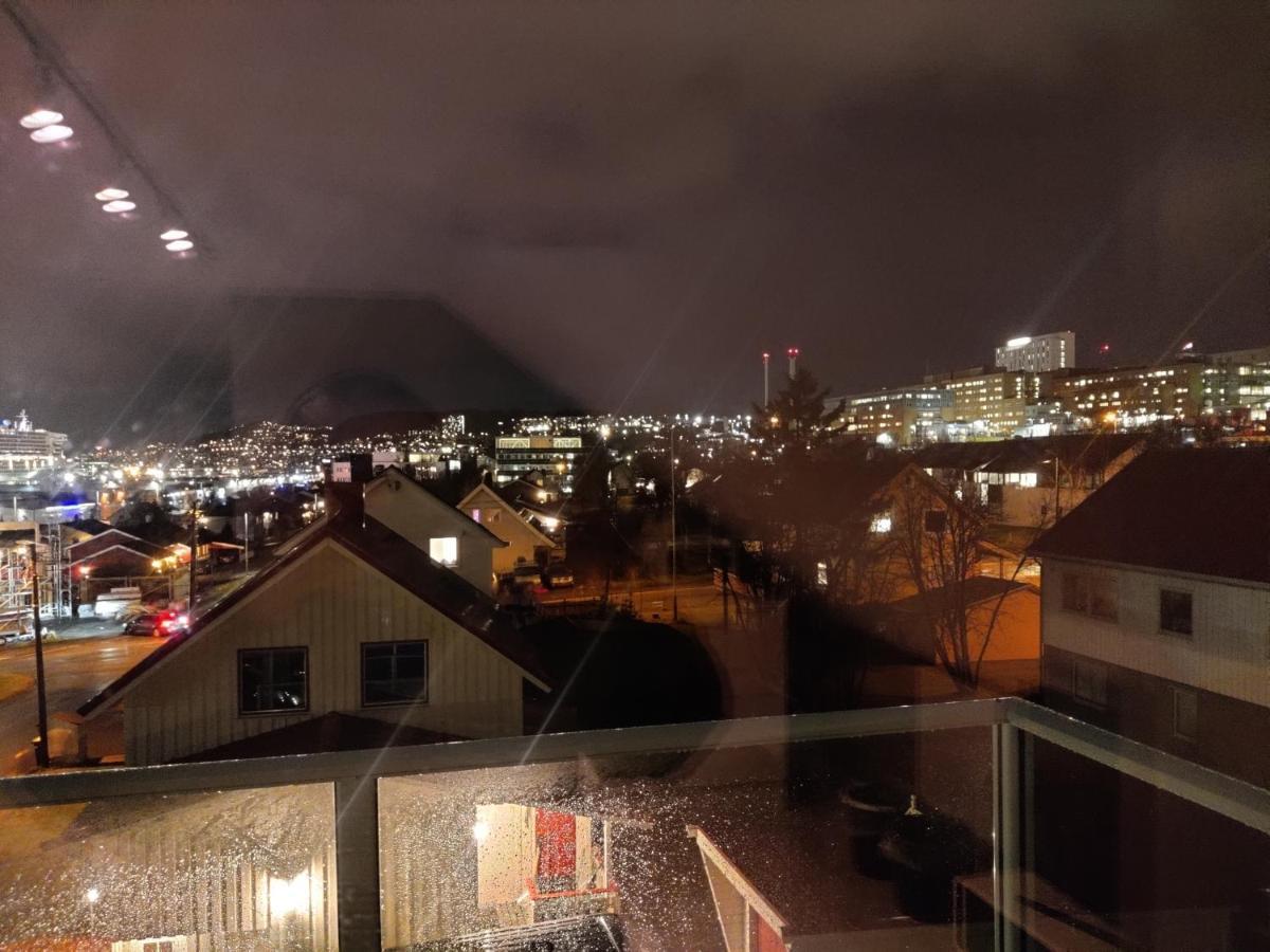 Feelhome Apartment 特罗姆瑟 外观 照片